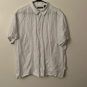 Men’s short sleeve button down